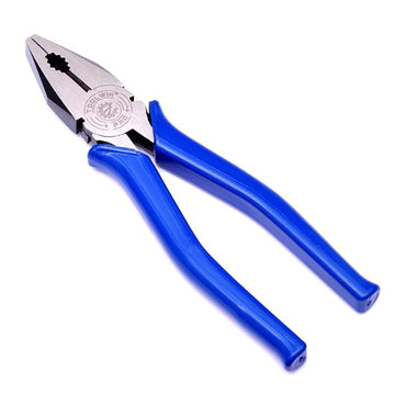3737